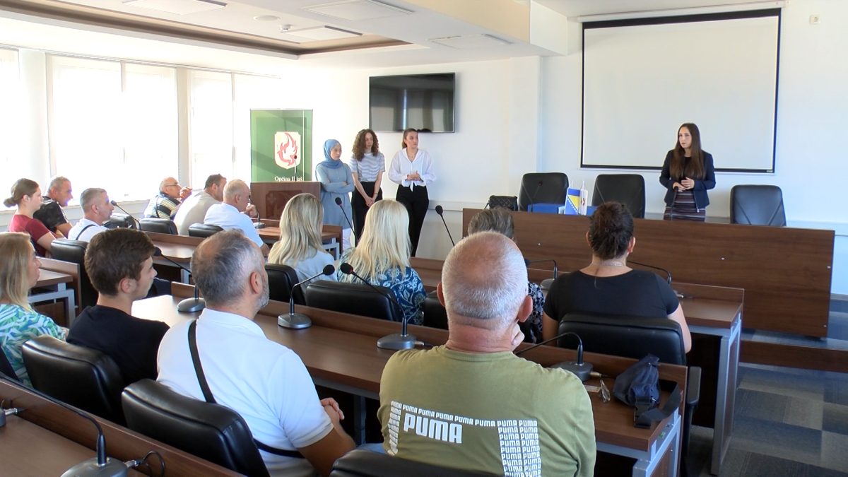 FONDACIJA HASTOR NASTAVLJA STIPENDIRANJE UČENIKA I STUDENATA U VOGOŠĆI I DRUGIM OPĆINAMA