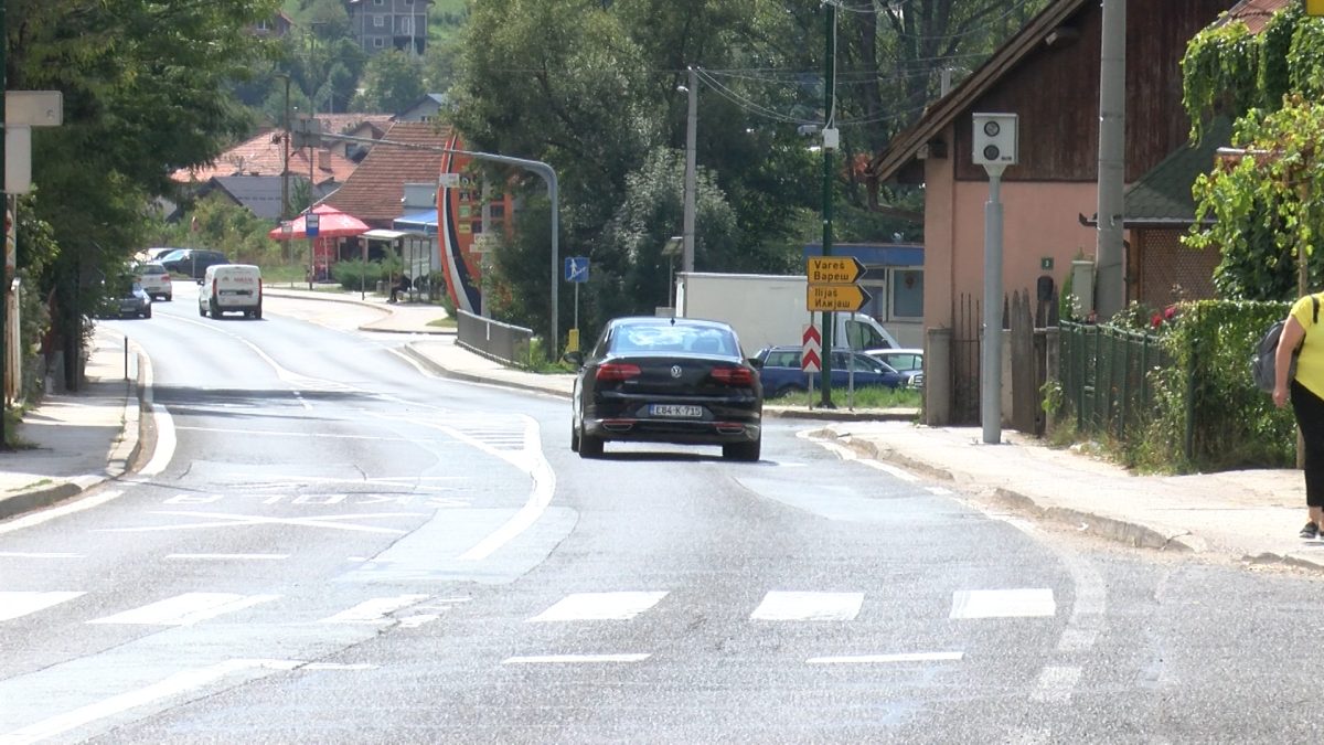 VOZAČI OPREZ: U SEMIZOVCU POSTAVLJEN RADAR