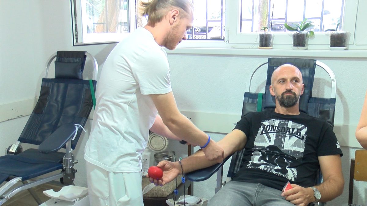 U PROSTORIJAMA VOGOŠĆANSKOG CRVENOG KRIŽA ODRŽANA JOŠ JEDNA AKCIJA DOBROVOLJNOG DARIVANJA KRVI