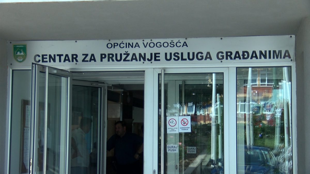 SLUŽBA ZA OPĆU UPRAVU OPĆINE VOGOŠĆA USPJEŠNO  OBAVLJA ŠIROK  SPEKTAR POSLOVA