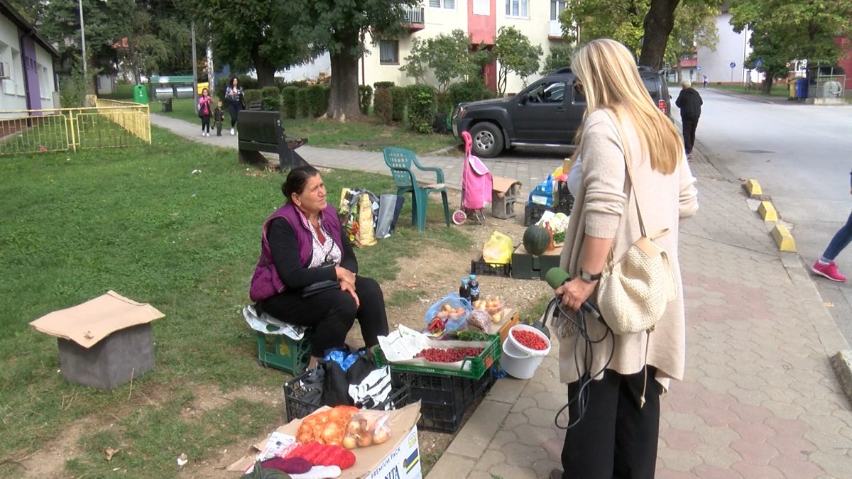 VOGOŠĆANKE TRADICIONALNO PRIPREMAJU ZIMNICU