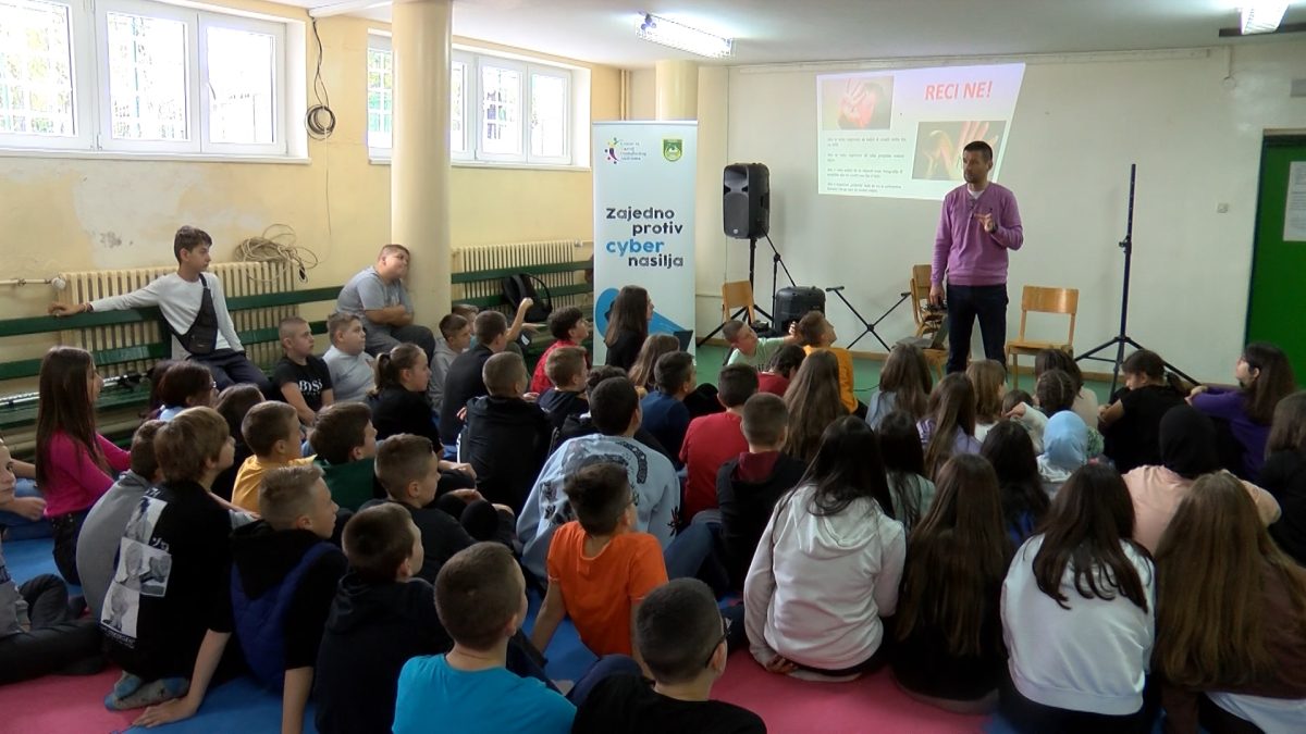 CROA U OŠ “MIRSAD PRNJAVORAC” ODRŽALA RADIONICU “ZAJEDNO PROTIV CYBER NASILJA”