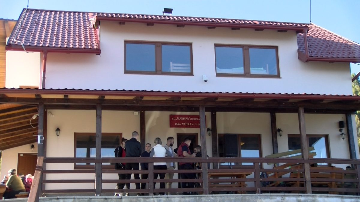 ČLANOVI ANSAMBLA „NOTA“ UPRILIČILI DRUŽENJE NA MOTKI
