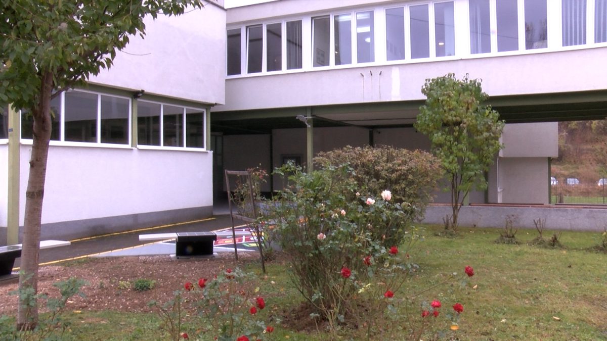 SŠC VOGOŠĆA PONOSNI JE VLASNIK TEEN ECO PARKA – KORISNOG PROSTORA ZA ODMOR UČENIKA