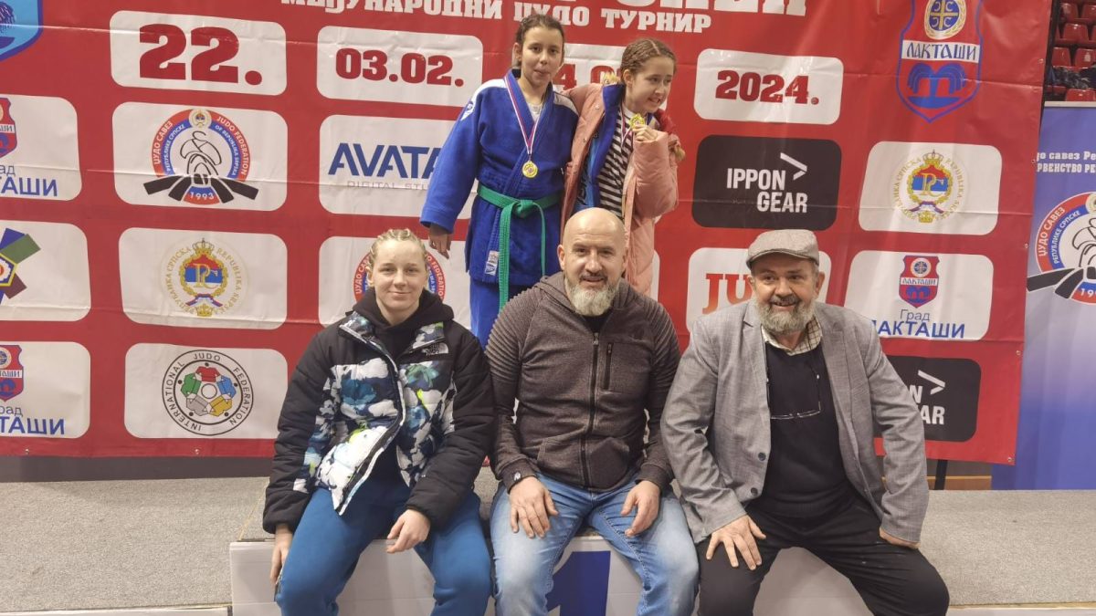 NOVA ODLIČJA ZA JUDOKE VOGOŠĆE