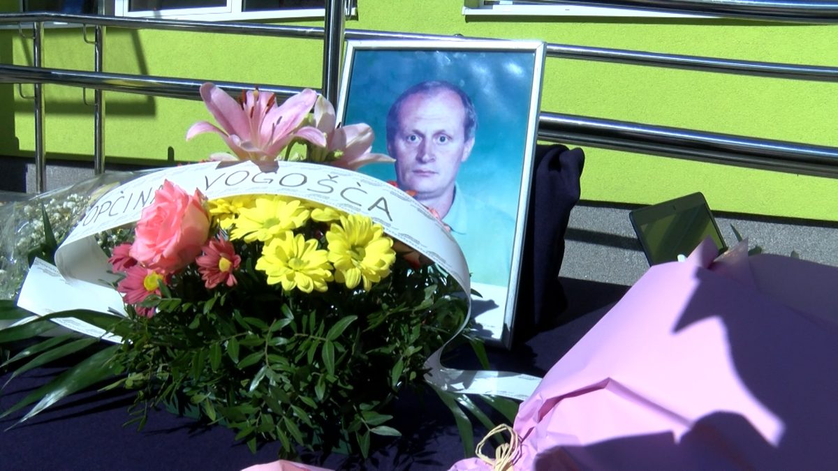 OBILJEŽENA 32. GODIŠNJICA SPECIJALNE JEDINICE MUP-a RBIH, ODREDA POLICIJE „BOSNA“ U OŠ „MIRSAD PRNJAVORAC“