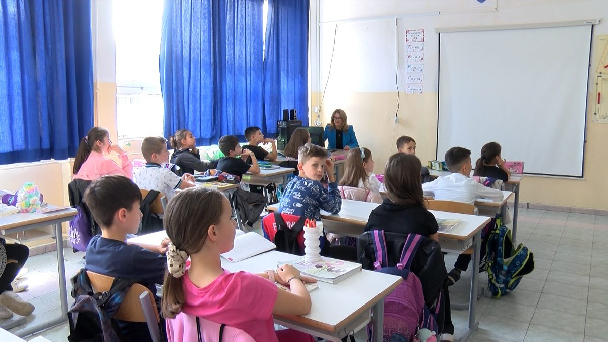 PORODICA JE LJUBAV I SREĆA, PORUČUJU UČENICI OŠ „MIRSAD PRNJAVORAC“