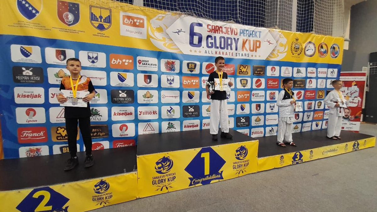 ČLANOVI KK „SAMBON“ OSVOJILI SEDAM MEDALJA NA GLORY KUP-U