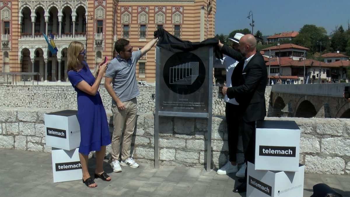 OTKRIVENA PLOČA U ZNAK PRIZNANJA BAŠČARŠIJI KAO EVROPSKOM FILMSKOM BLAGU