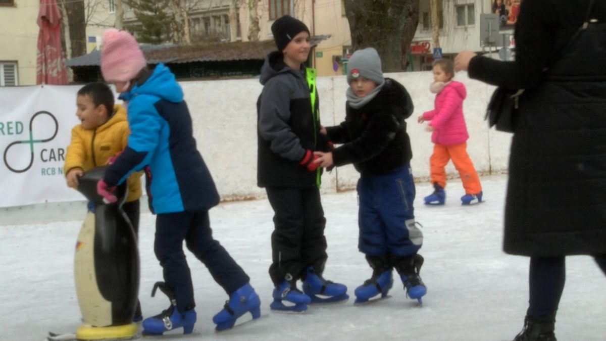 MALIŠANI VOGOŠĆANSKOG VRTIĆA UŽIVALI U KLIZANJU