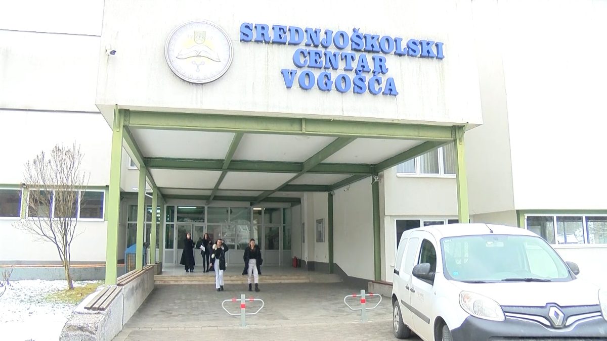 UČENICI SREDNJOŠKOLSKOG CENTRA VOGOŠĆA PRVO POLUGODIŠTE ZAVRŠILI SREDNJOM OCJENOM 3,21