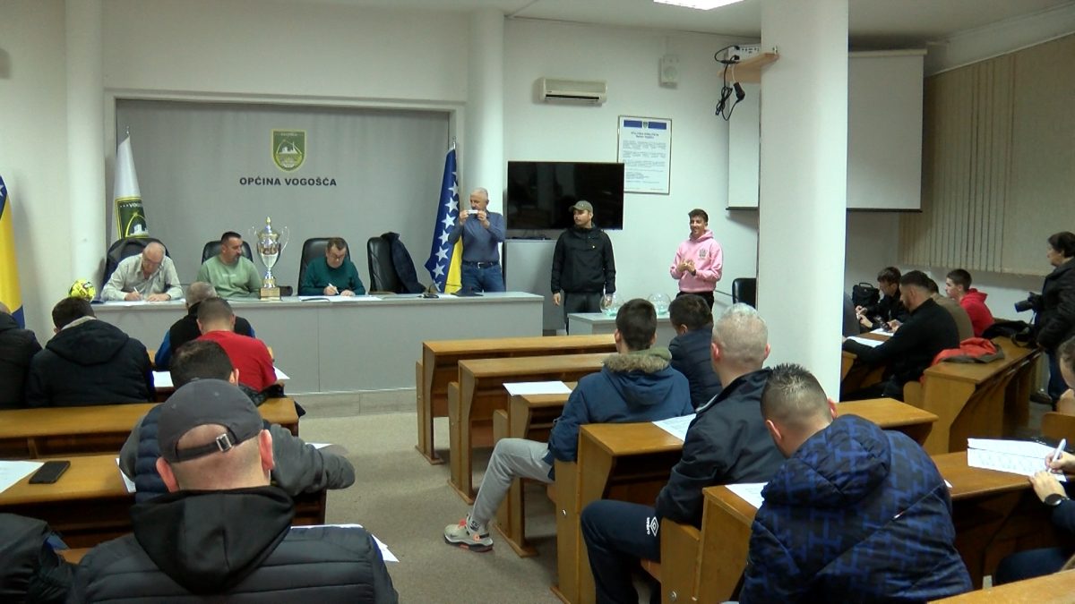 OBAVLJEN ŽRIJEB PAROVA 27. TRADICIONALNOG MALONOGOMETNOG TURNIRA „VOGOŠĆA 2025“