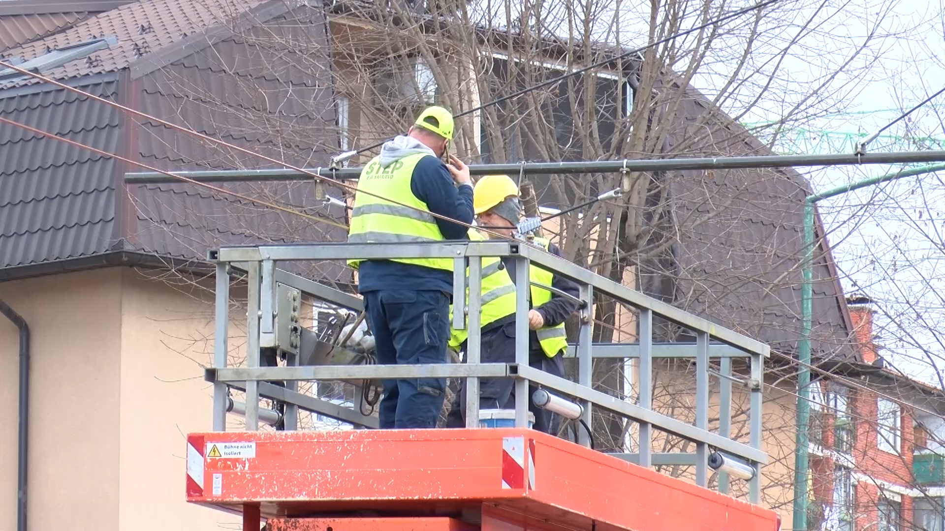 RADOVI NA OBNOVI TROLEJBUSKE MREŽE U VOGOŠĆI IZVODE SE PLANIRANOM DINAMIKOM