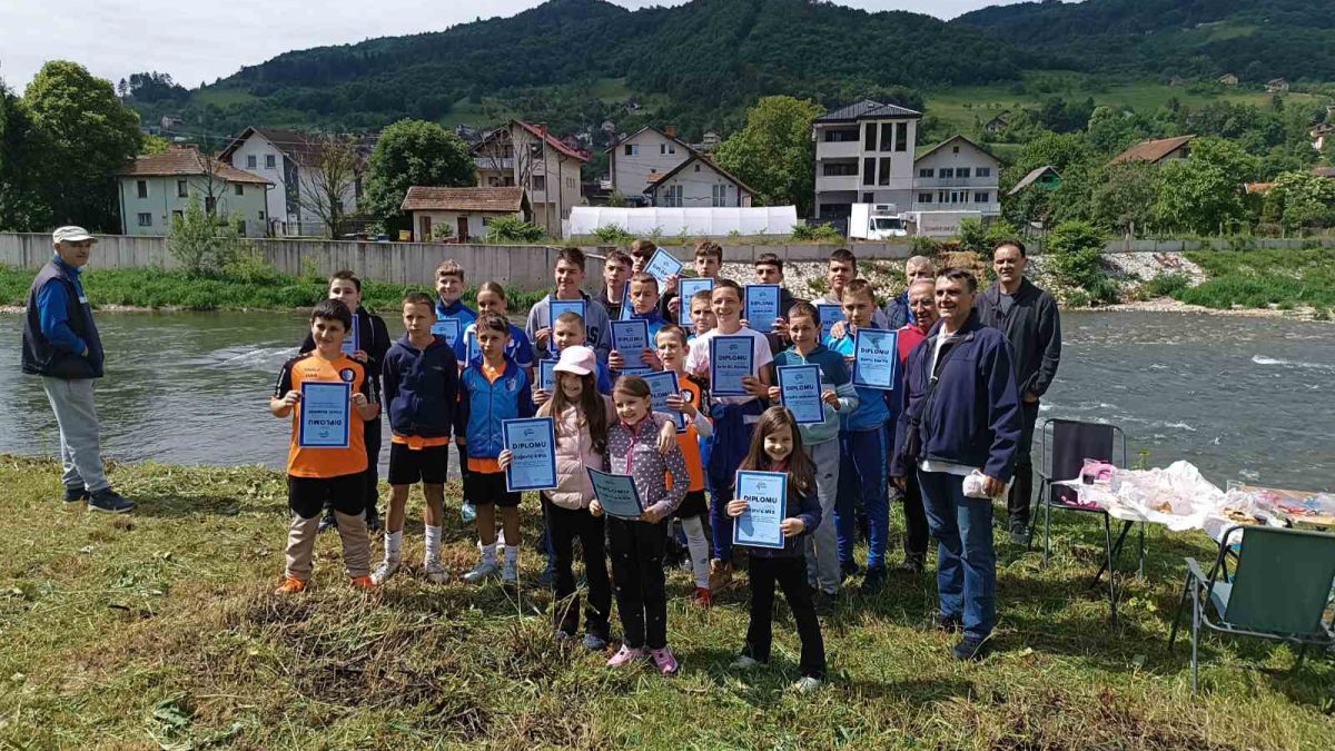 SRD “VOGOŠĆA” USPJEŠNO ORGANIZOVALO “MALU ŠKOLU RIBOLOVA”