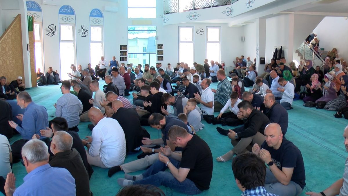 PROUČENA IKRAR DOVA ZA 17 BUDUĆIH HADŽIJA IZ OPĆINE VOGOŠĆA