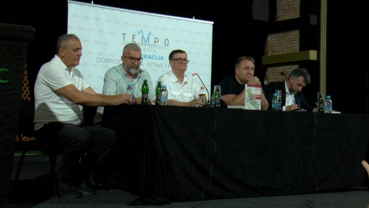 MUSTAFA ŠAĆIROVIĆ U VOGOŠĆI PROMOVISAO KNJIGU “SREBRENICA U KRVI”