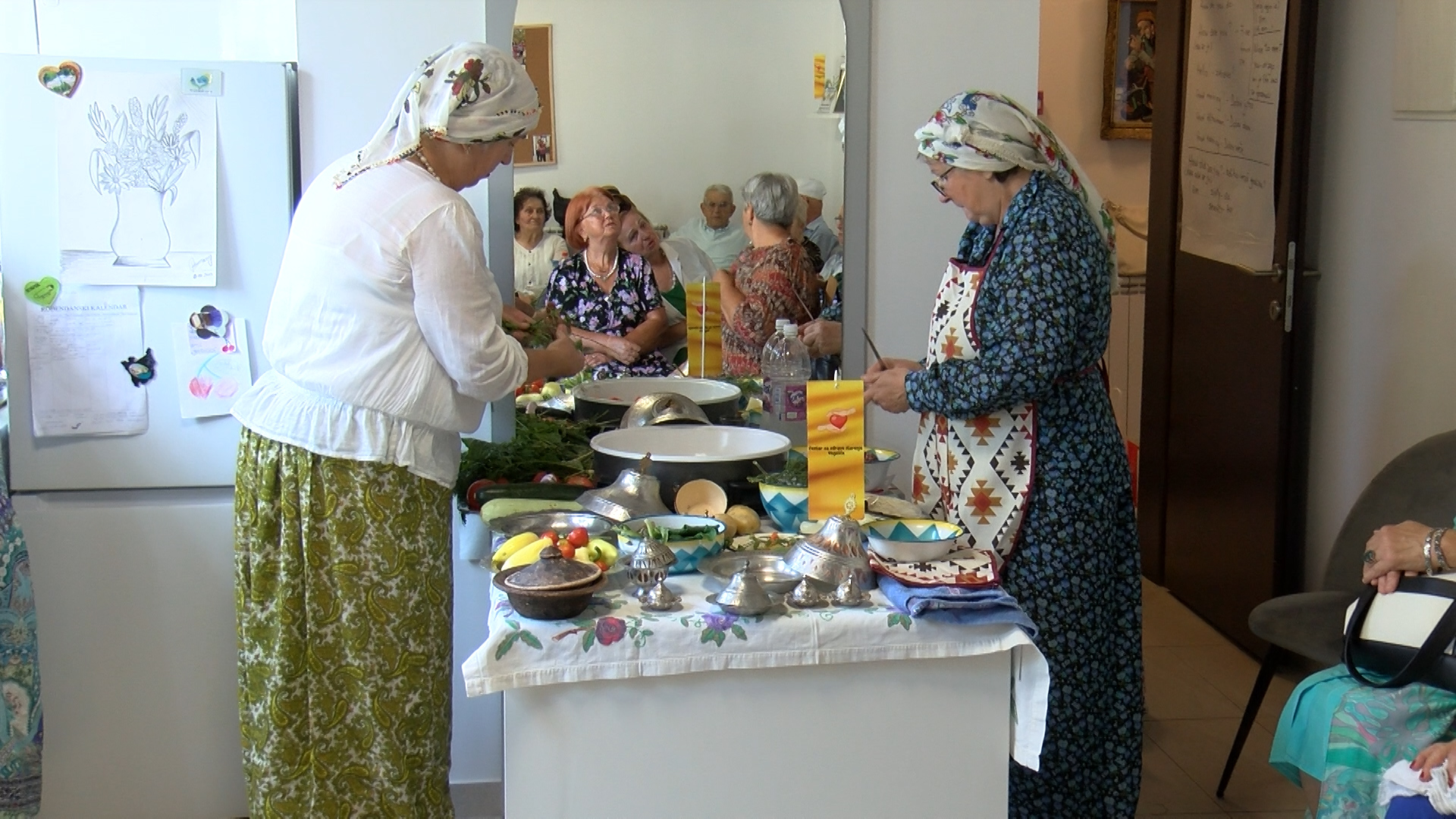 U CENTRU ZA ZDRAVO STARENJE VOGOŠĆA KULINARSKU RADIONICU ODRŽALA POZNATA NANA AZRA
