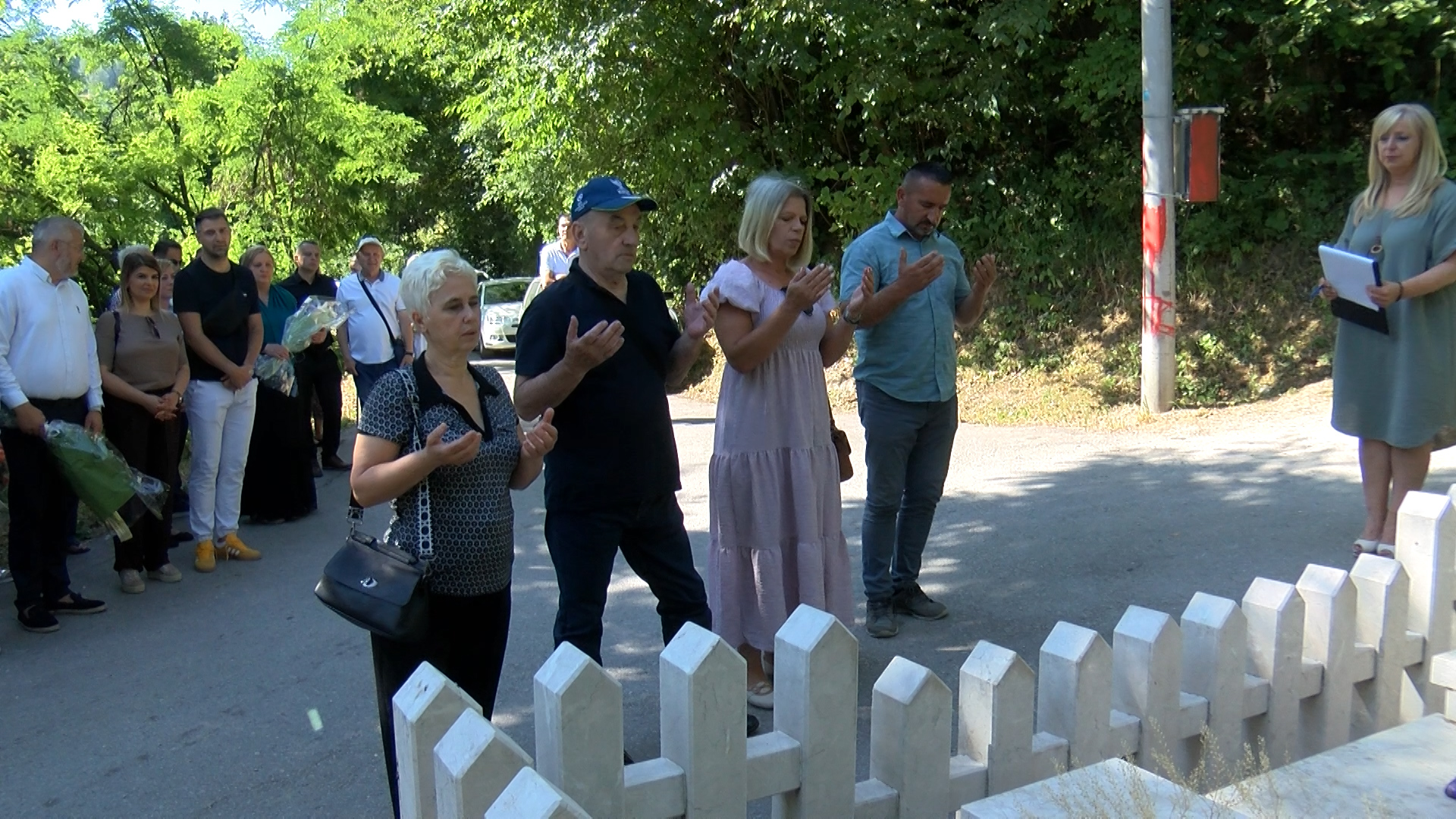 OBILJEŽENA 33. GODIŠNJICA UBISTVA 7 CIVILA NA TREŠNJI I DAN CIVILNIH ŽRTAVA RATA OPĆINE VOGOŠĆA
