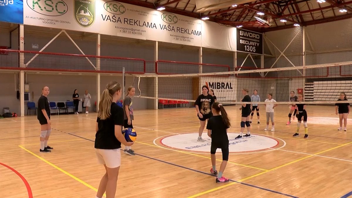 ODBOJKAŠKI KLUB „VOGOŠĆA“ VRŠI UPIS NOVIH ČLANOVA U ŠKOLU ODBOJKE