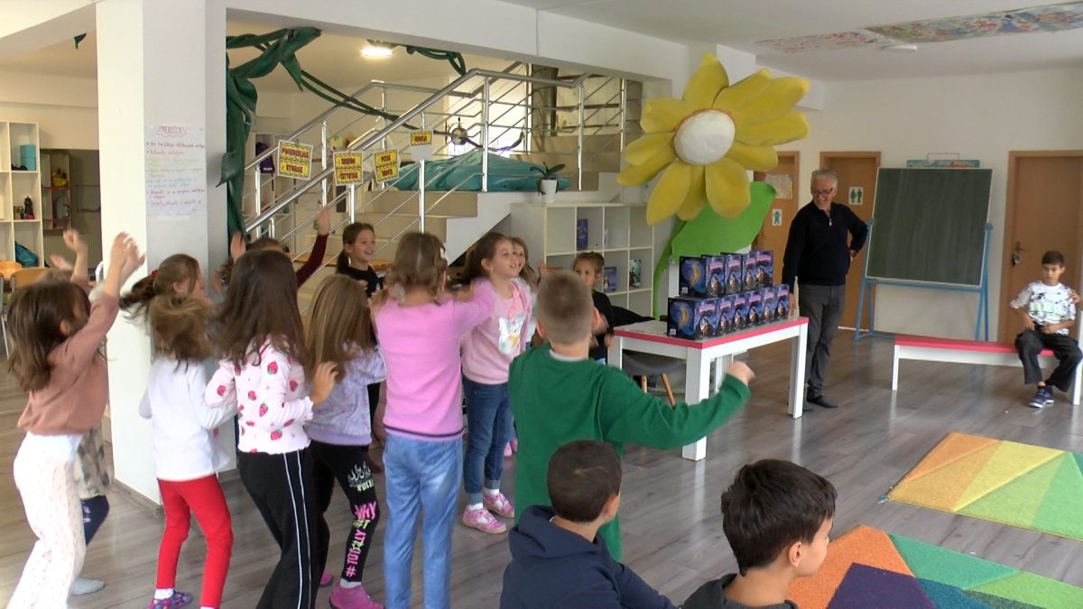 BAJKOVITI SVIJET PISCA FAHRUDINA KUČUKA KOD TETE PRIČALICE