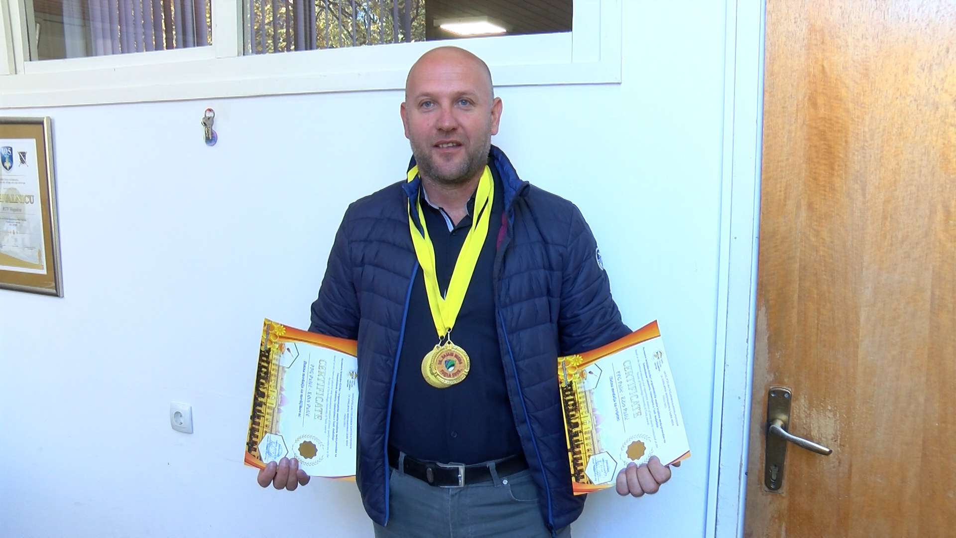 DVIJE ZLATNE MEDALJE ZA PČELARSTVO “PAŠIĆ” NA MEĐUNARODNOM SAJMU MEDA TUZLA 2025.