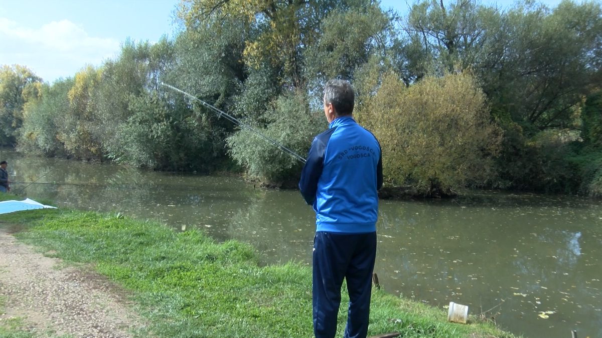 VOGOŠĆANSKI RIBARI SE TAKMIČILI U SPIN BACAČKOJ DISCIPLINI U METU