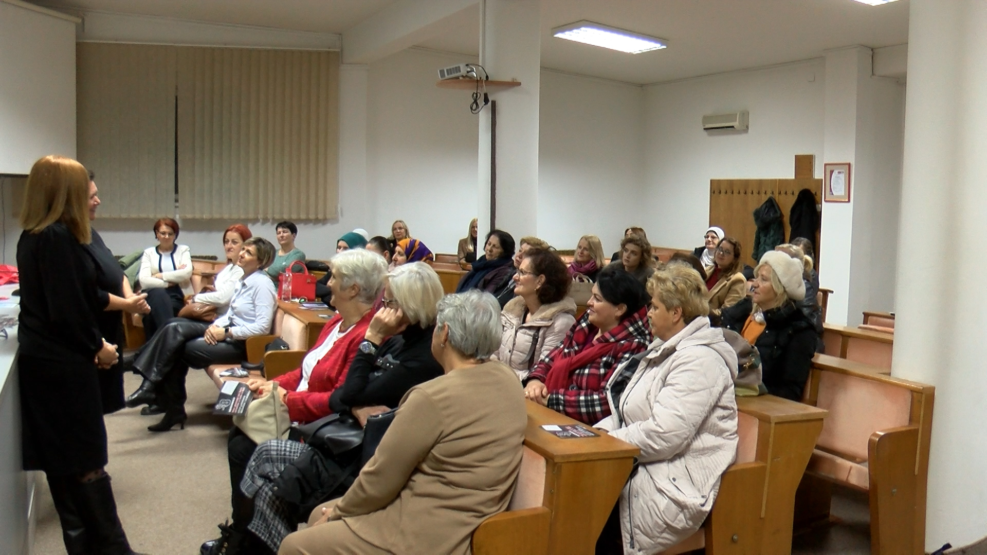 UDRUŽENJE “SAHAN” POSLALO SNAŽNU PORUKU “STOP NASILJU NAD ŽENAMA”
