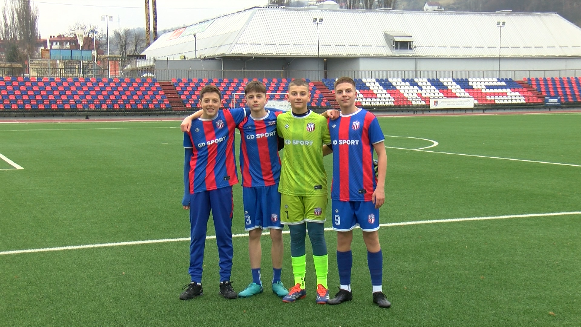 VELIKO PRIZNANJE ZA FK UNIS: DJEČACI NA KAMPU „ELITNI OMLADINSKI IGRAČI”