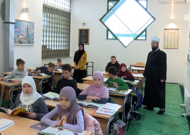 U ADIL – BEGOVOJ DŽAMIJI NA KOBILJOJ GLAVI DŽAMIJI SVE JE VIŠE POLAZNIKA MEKTEBSKE NASTAVE