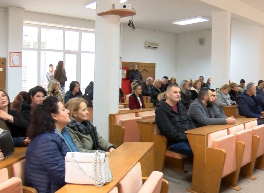 U OPĆINI VOGOŠĆA POTPISANI UGOVORI O STIPENDIRANJU UČENIKA