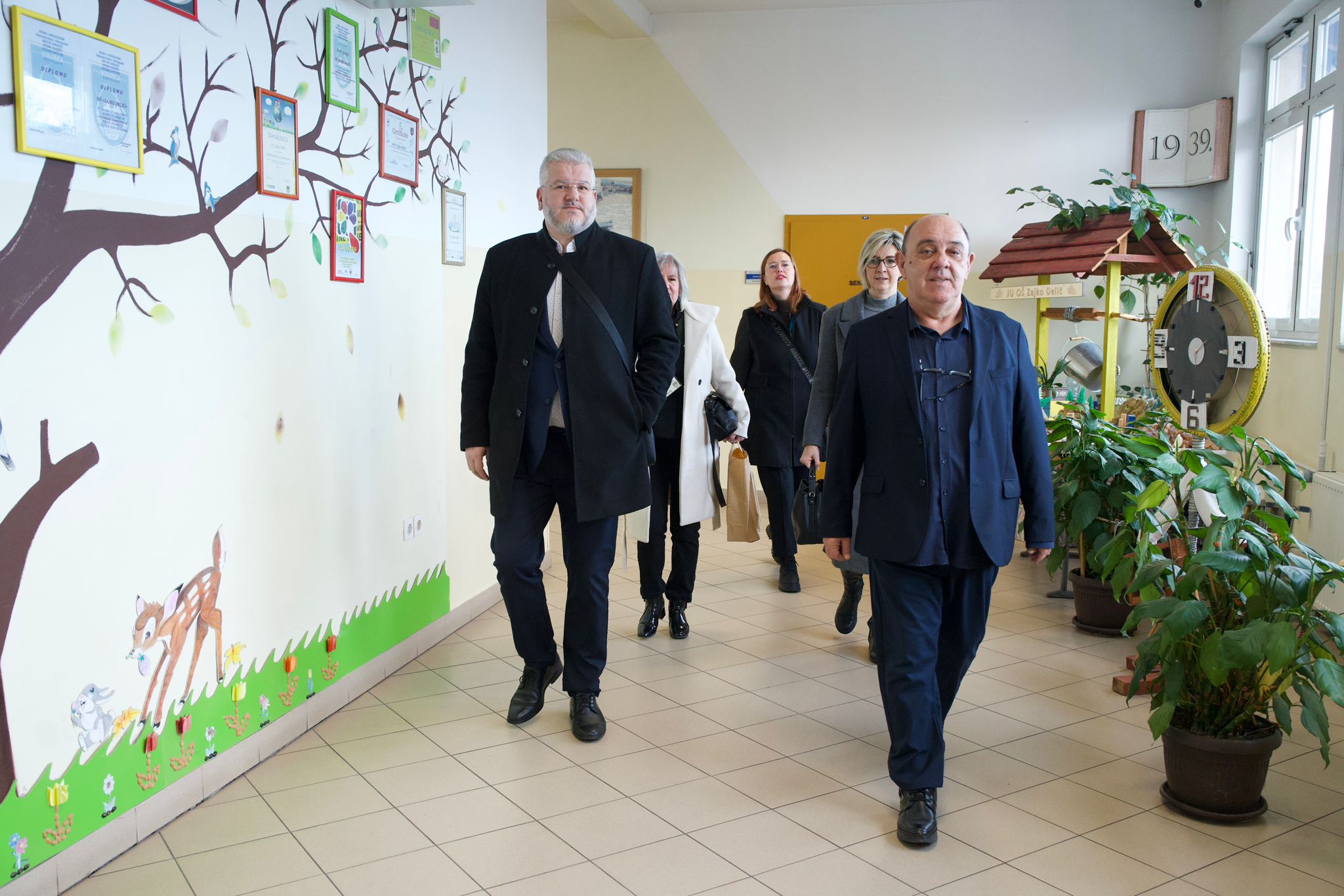 NAČELNIK HASANOVIĆ SA SARADNICAMA POSJETIO OSNOVNU ŠKOLU “ZAJKO DELIĆ”