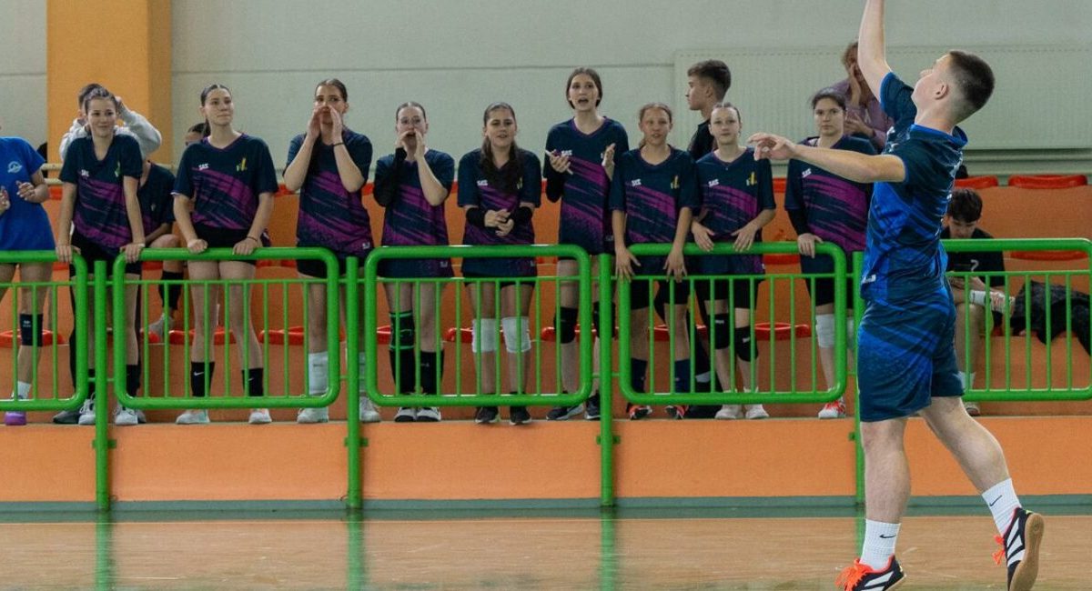 UČENICE OŠ “MIRSAD PRNJAVORAC” I UČENICI OŠ “IZET ŠABIĆ” POBJEDNICI OPĆINSKOG TAKMIČENJA U ODBOJCI