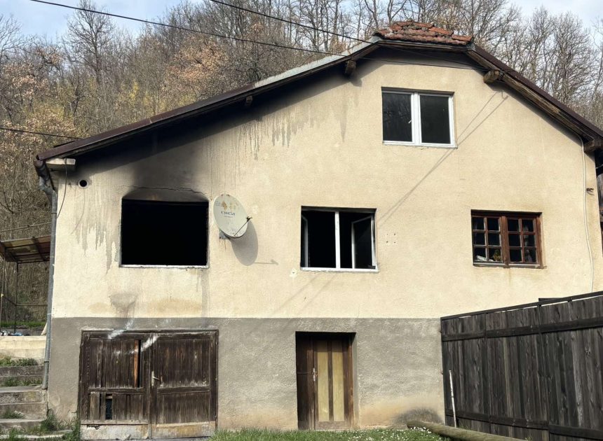 POŽAR U STAMBENOM OBJEKTU U VOGOŠĆI ODNIO JEDAN ŽIVOT