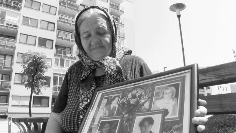 ODLAZE, JEDNA PO JEDNA – PREMINULA MAJKA SREBRENICE MUNEVERA GABELJIĆ, U GENOCIDU IZGUBILA MUŽA I DVA SINA