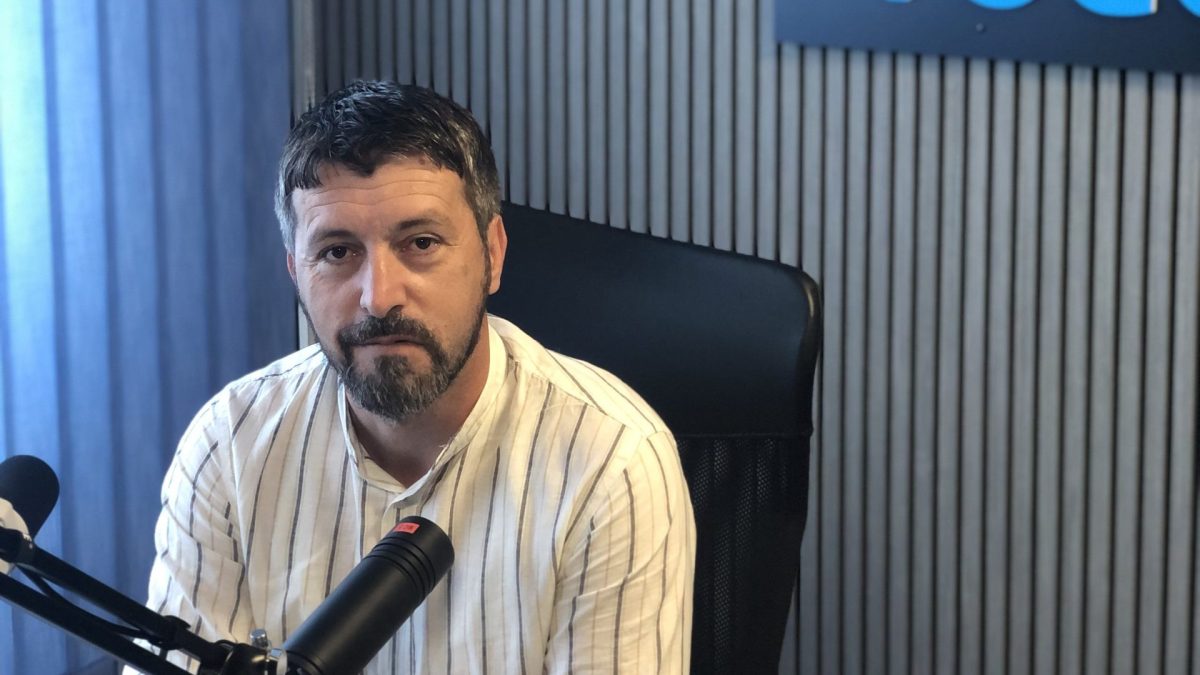 GOST JUTARNJEG PROGRAMA RADIJA VOGOŠĆA: MUHAMED SMAILHODŽIĆ – KRIJE LI SKAKAVAC PRAŠUMU?