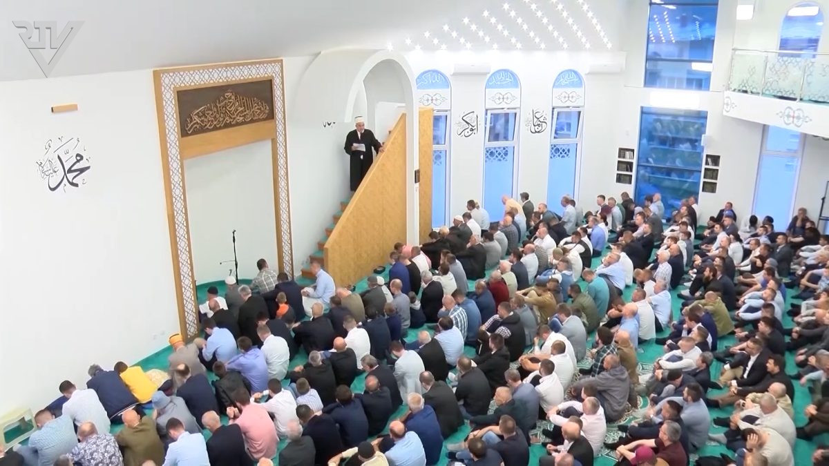 BAJRAMSKA ČESTITKA I PORUKA VOGOŠĆANSKOG IMAMA MUSLIJE EF. ČELIKOVIĆA
