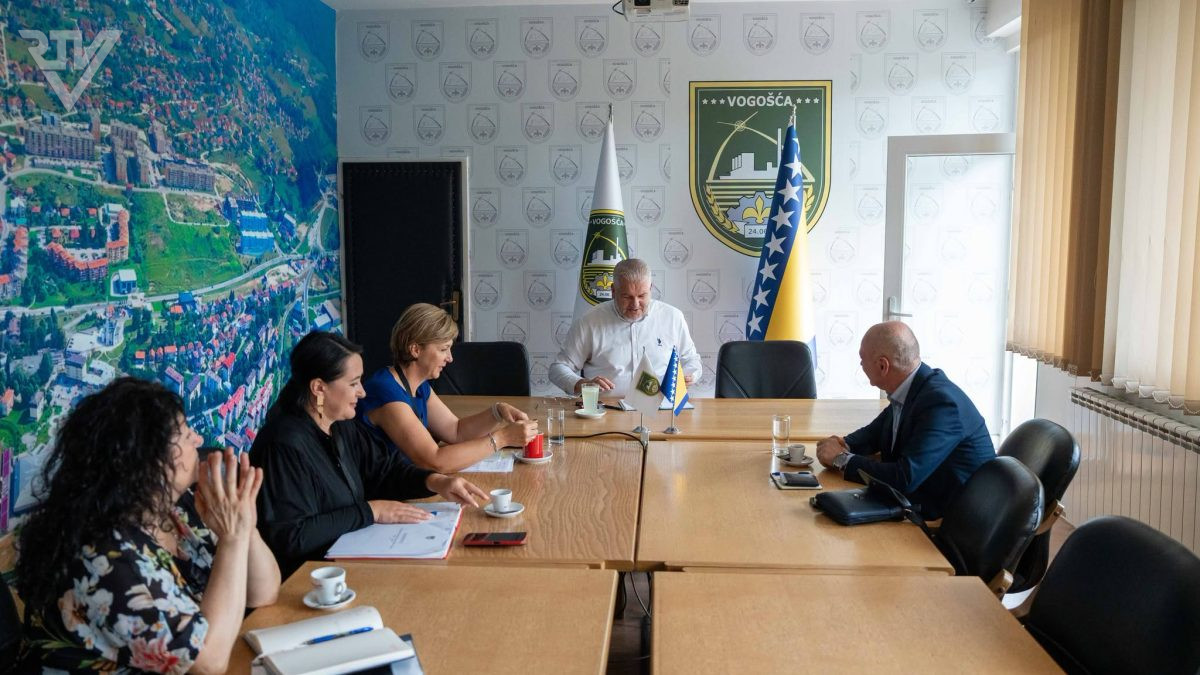 NAČELNIK HASANOVIĆ ODRŽAO SASTANAK S PREDSJEDNIKOM OBRTNIČKE KOMORE KS