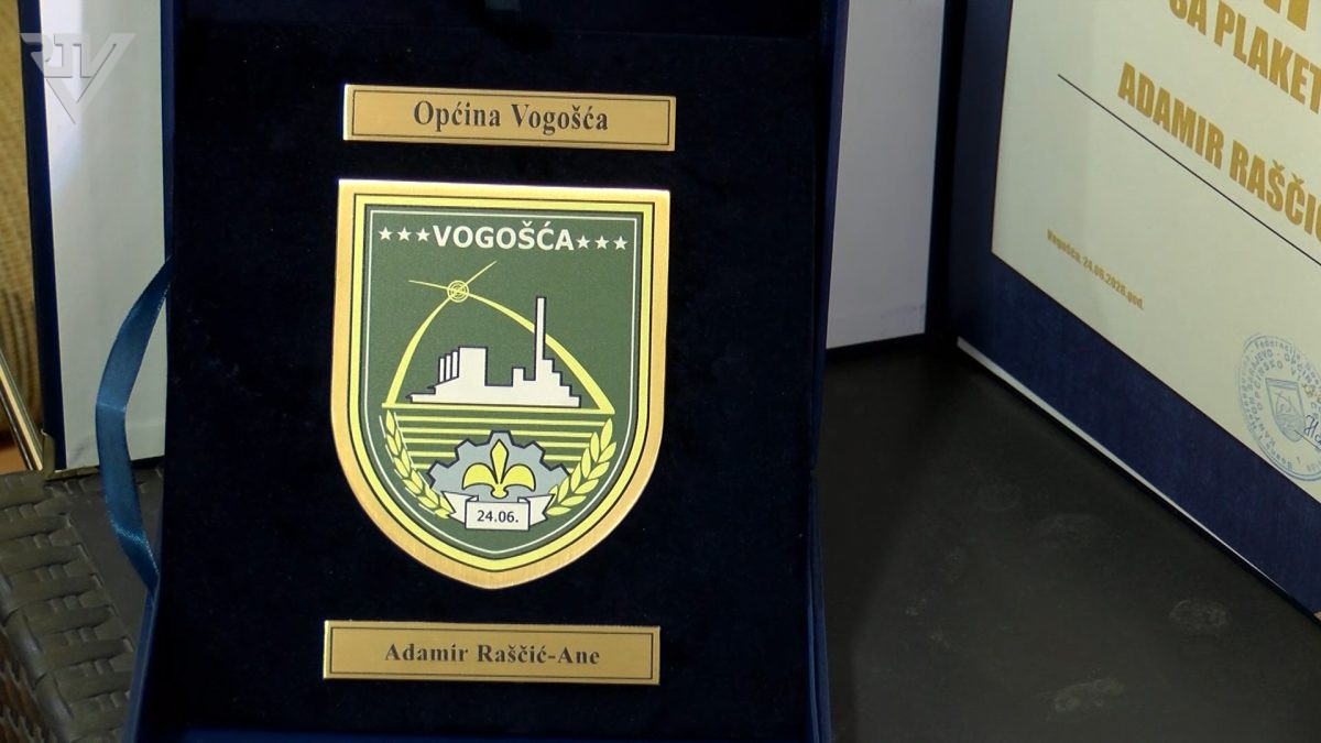 ADAMIR RAŠČIĆ DOBITNIK NAJVIŠEG OPĆINSKOG PRIZNANJA – ZLATNI GRB SA PLAKETOM
