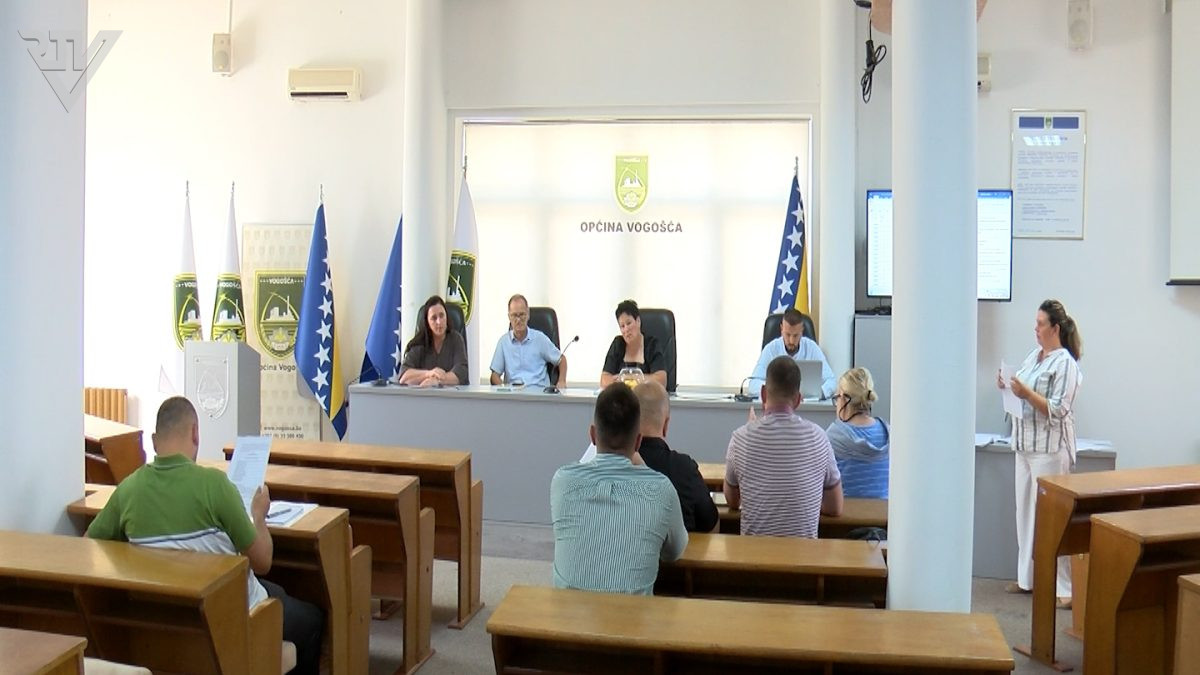 U OIK VOGOŠĆA ODRŽANO ŽRIJEBANJE POLITIČKIH SUBJEKATA ZA POZICIJE U BIRAČKIM ODBORIMA